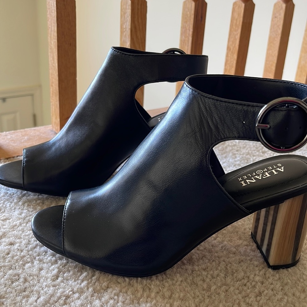 Alfani woman’s open toe sandals size 8.5 black leather